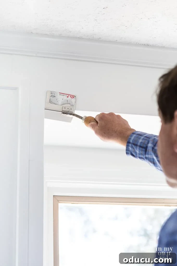 Ditching the Dated Kitchen Valance 12 How to spackle an outside corner
