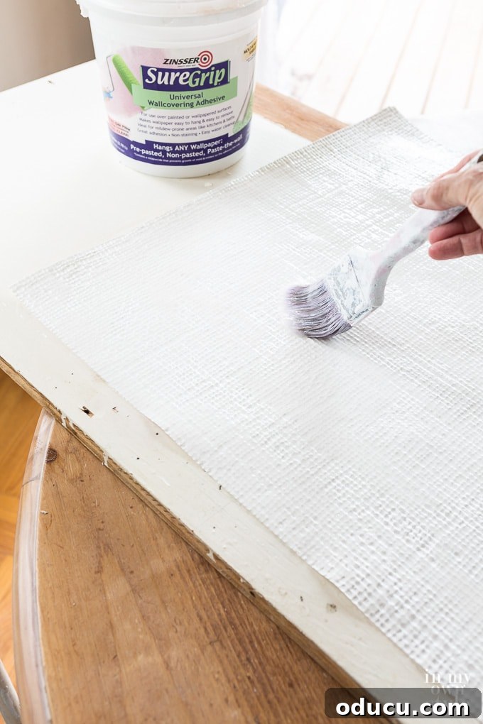 Elevate Your Dining Room with Textured Wallpaper 11 Anaglypta textured wallpaper hanging tips