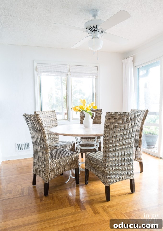 Elevate Your Dining Room with Textured Wallpaper 9 Paintable Textured Wallpaper for a Hampton's Chic decorated kitchen