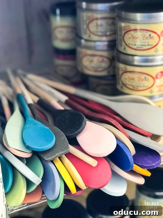 Panama City Beach Decor: Uncovering Coastal Gems 21 Furniture paint colors and creative workshops in PCB decor shops