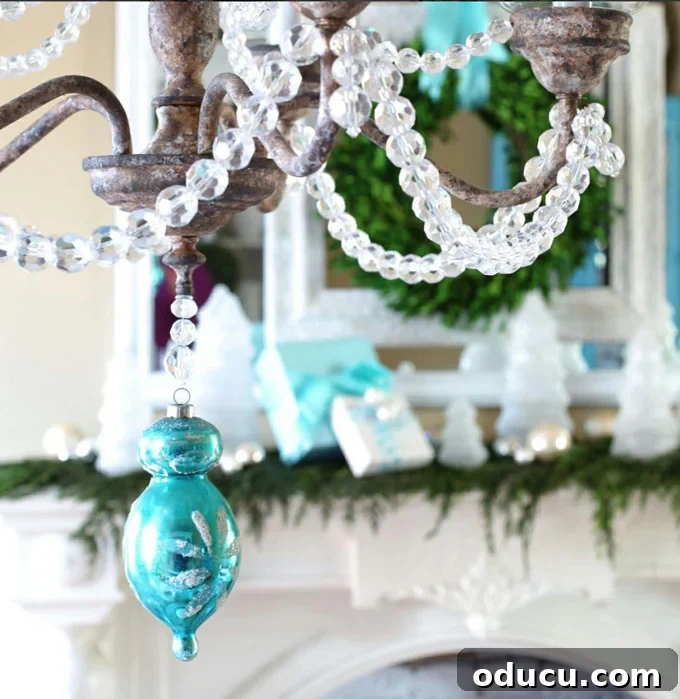 Easy-Christmas-Decorating-DIY-Ideas using vintage Christmas ornaments.