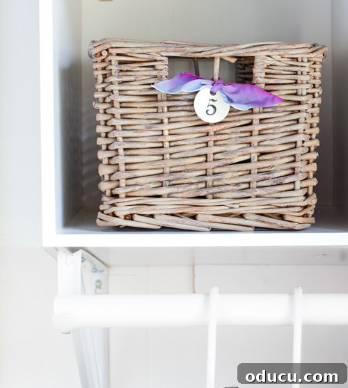 Curating Your Home Decor Capsule 15 Creative ways to use baskets in home decorating, demonstrating the versatility of capsule decor items.
