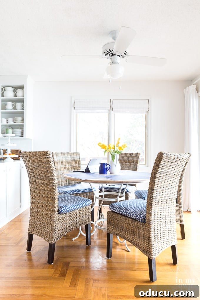 Mastering Ambiance A Decorator's Guide to Perfect Lighting 6 Ceiling fan lights can add to a room's ambiance.