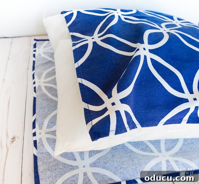 Turn Cloth Napkins into Unique Throw Pillow Covers 12 How to make a pillow cover using cloth napkins