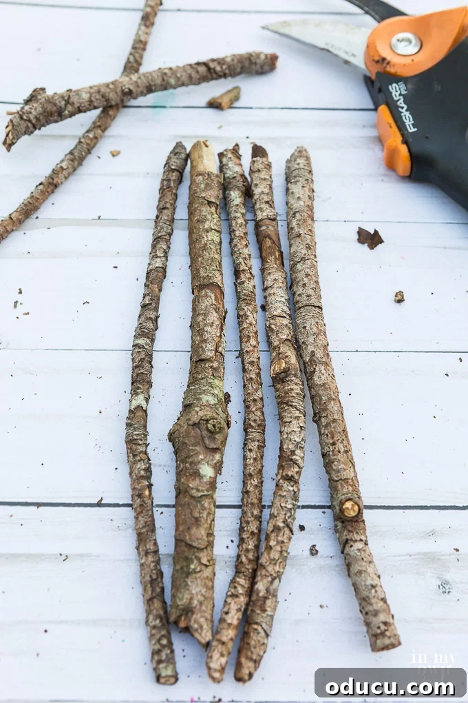 Handcraft a Rustic Twig Vase 6 how to cut twigs and tree branches to make a twig vase