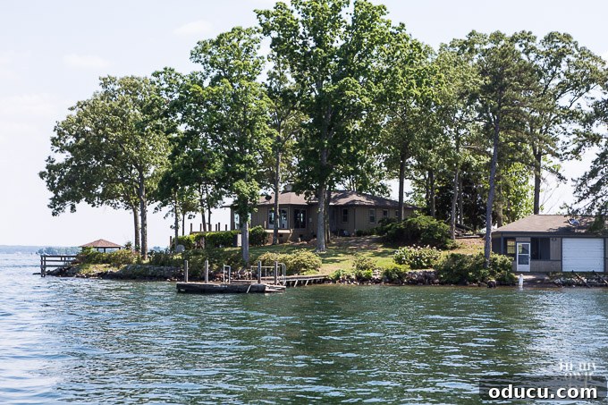 Idyllic Lakefront Retreats 7 Historic Lake Murray Residence - Family Heirloom with Vast Waterfront Scenery