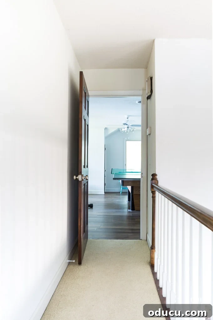 Smooth transition from LVP in game room to adjacent hallway