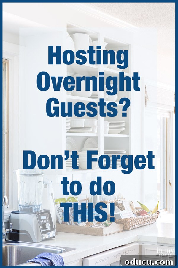 Kitchen Snacks ideas and entertaining tips for overnight guests. #entertaining #guestroom #kitchen #overnight #food #snackideas Infographic: How to make overnight guests feel at home, with kitchen and snack ideas