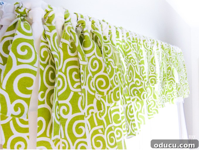 easy no sew window valance that is made using Lime and green fabric 