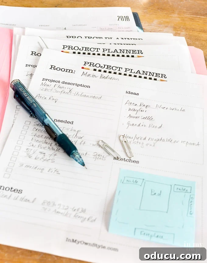 How to keep your DIY decorating projects organized so they get done on time and budget. Free printable. DIY Decorating Project Planner DIY Decorating Project Planner sheet