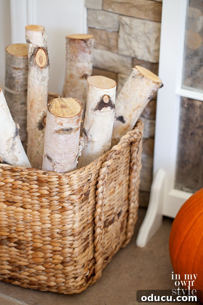 Effortless Fall Comfort: Cozy Decorating Ideas for Your Home 21 Fall-Fireplace-decorating-ideas with seasonal changes
