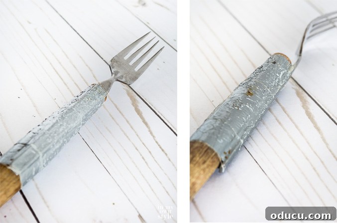 How to Make DIY Marshmallow Roasting Forks Using Common Household Items – No Tools Required Various everyday items like broom sticks and paint roller poles, transformed into practical DIY marshmallow roasting sticks by attaching metal forks. This image demonstrates how to create homemade campfire cooking tools from common household objects without needing any special equipment.