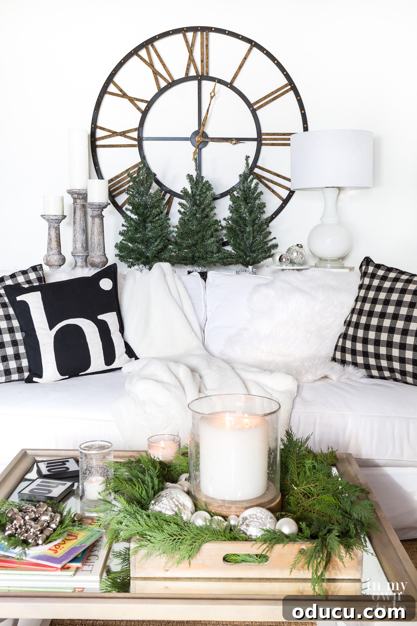 Neutral color scheme living room decorated for Christmas. #Christmas #NeutralChristmasDecor #FarmhouseChristmas Neutral color scheme living room decorated for Christmas, showcasing elegant simplicity