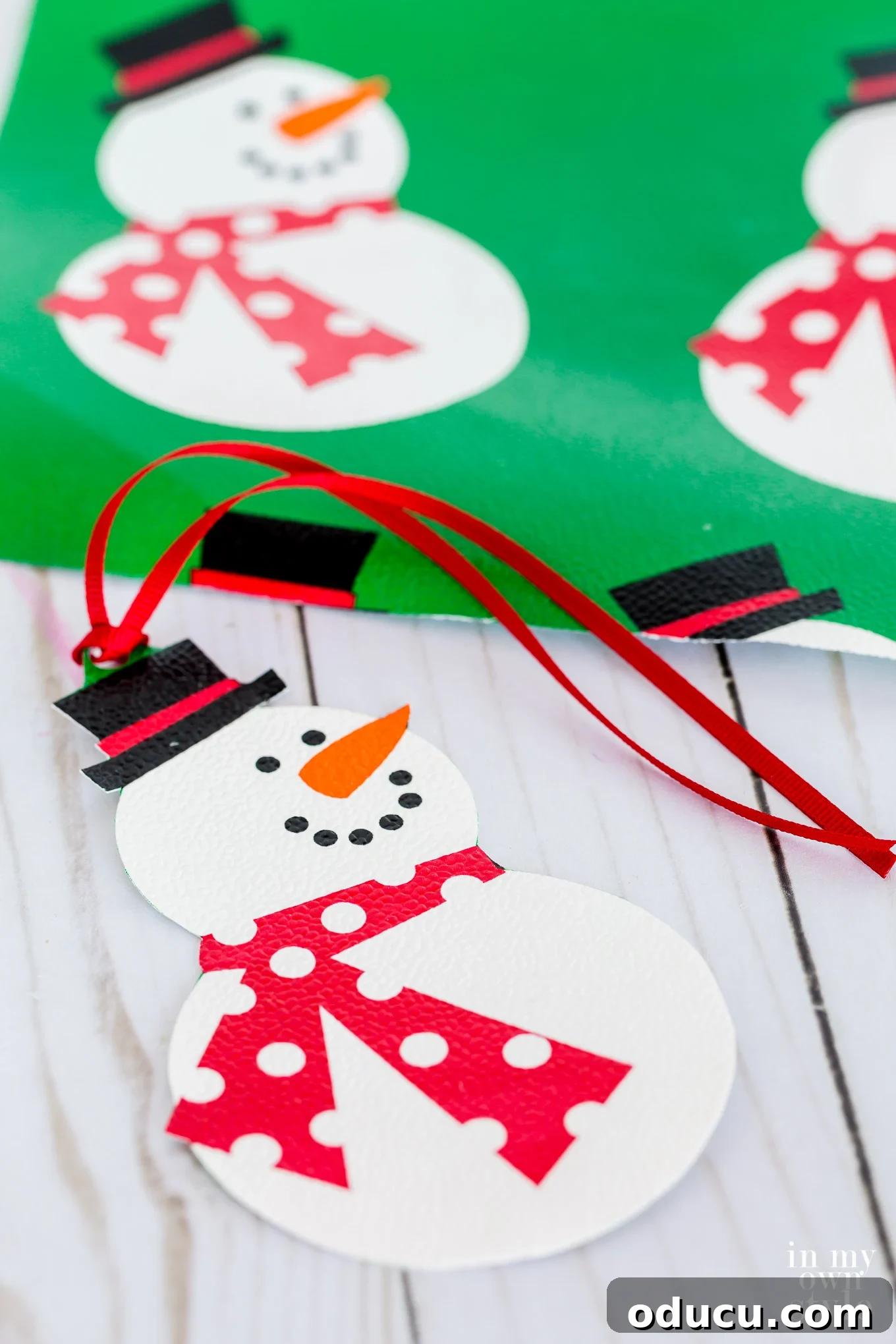 6 Brilliant Reasons to Skip Store-Bought Christmas Gift Tags 14 Creative Gift Tag Ideas Using Free Printables and Templates