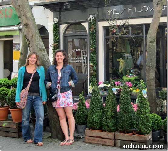 Ireland-Storefront-Flower-S Daughters reunited in front of a colorful florist shop in Galway, Ireland