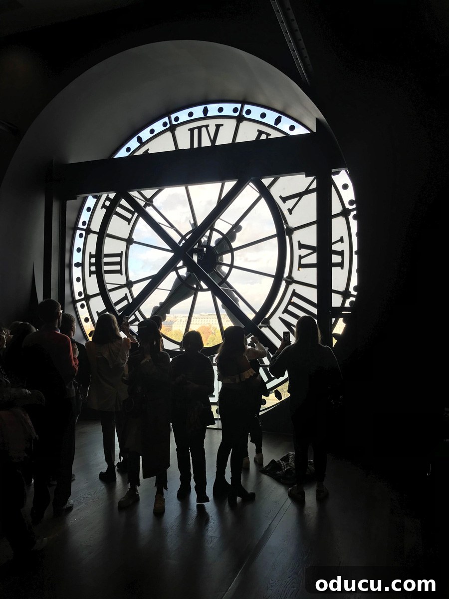 Discovering Paris on Foot 23 img 57025 22