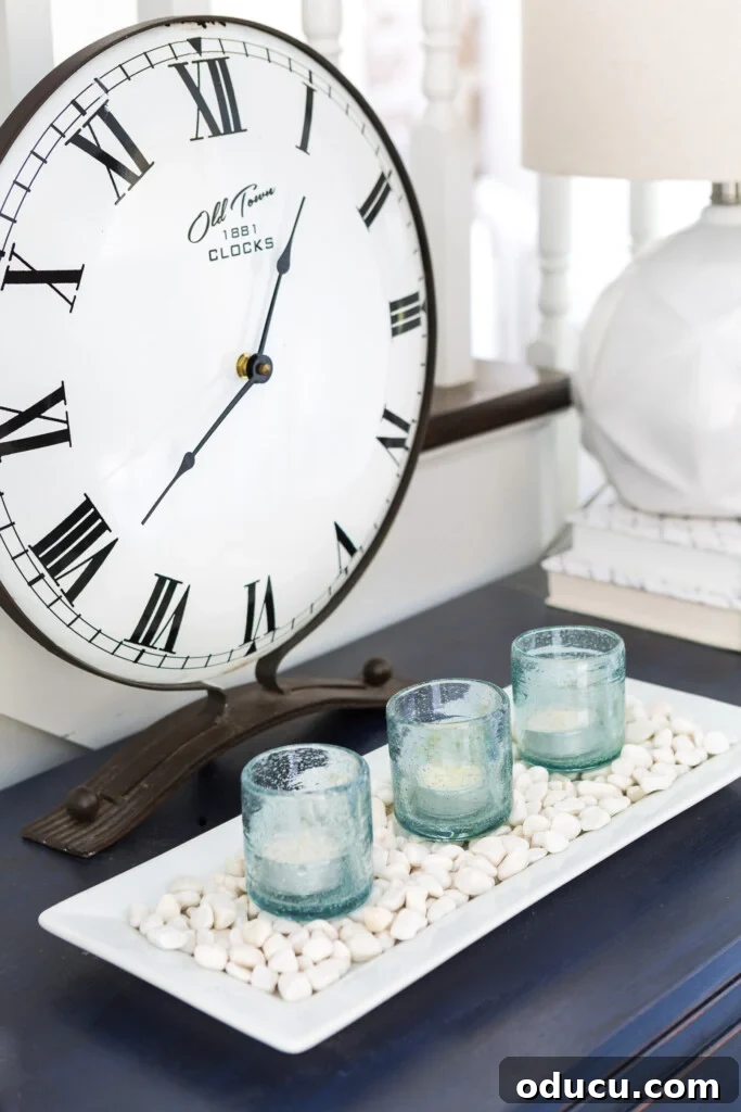 Tray Chic: Stylish Solutions for Every Corner 6 Ideas on how to use small trays to decorate a home