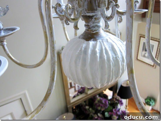 Creating grooves in Spackle with fingertips