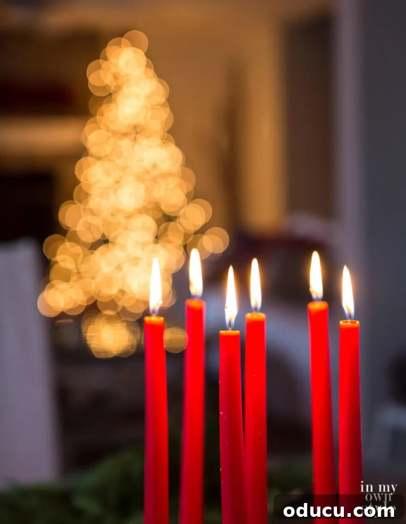Effortless Christmas Table Wreath Crafts 14 Easy Christmas Candle Display ideas.