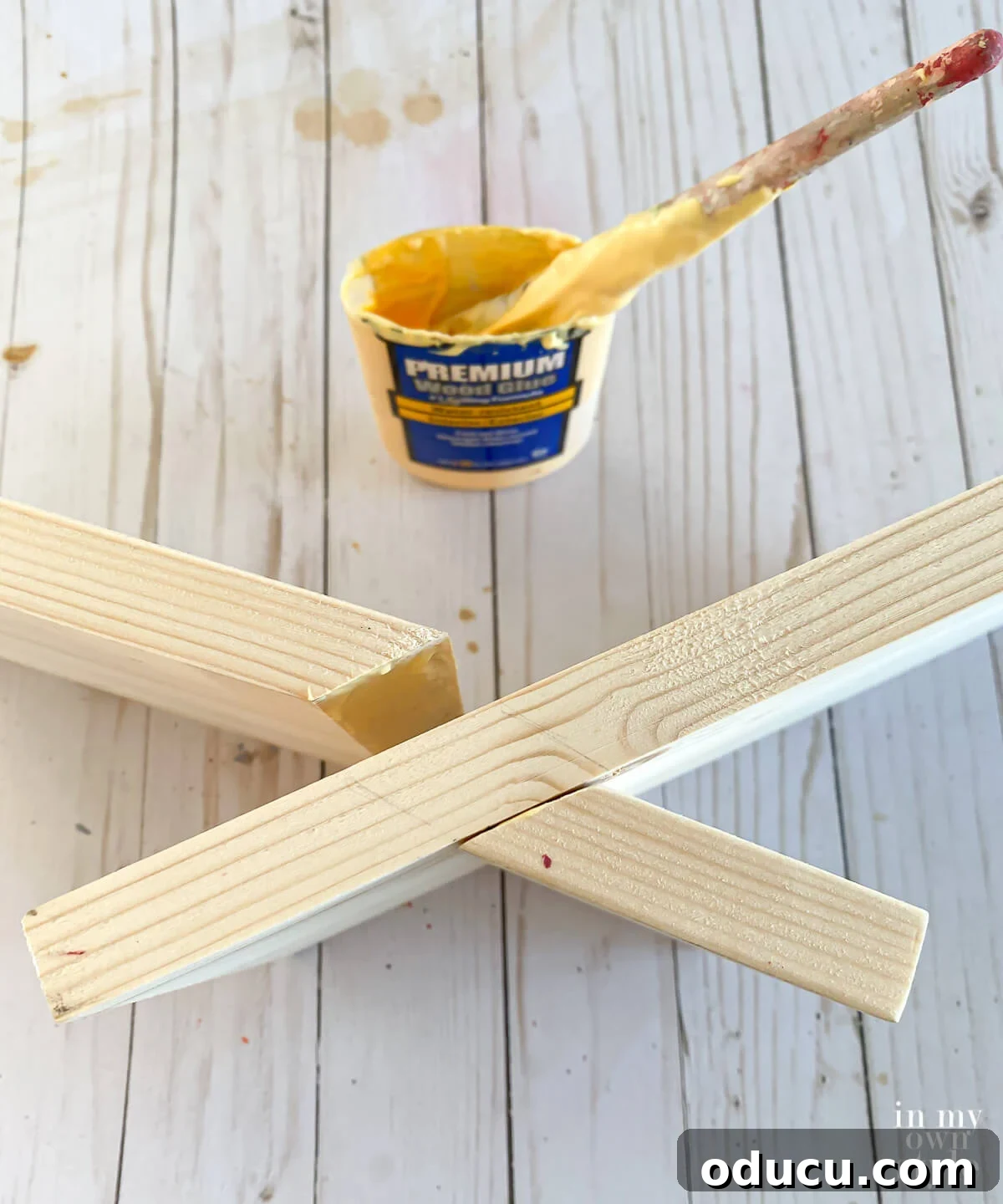 How to glue wood pieces for book stand together.