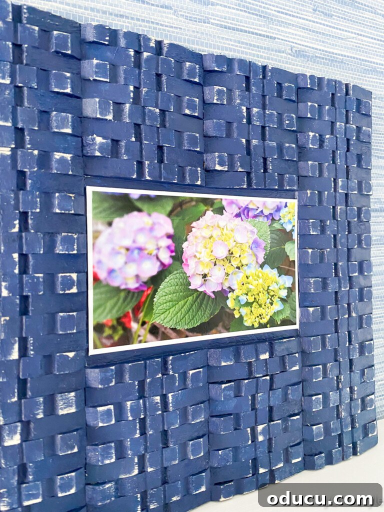 Craft Your Own Clothespin Display 3 Close up oof diy clothespin picture frame