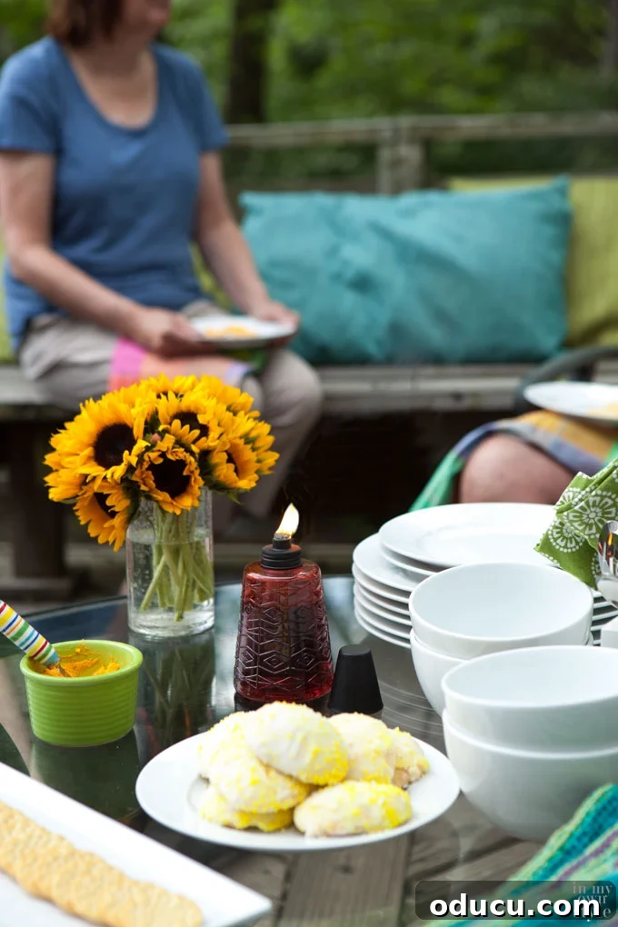 Deck Decor Hacks That Won't Empty Your Wallet 7 Outdoor Dining under the stars
