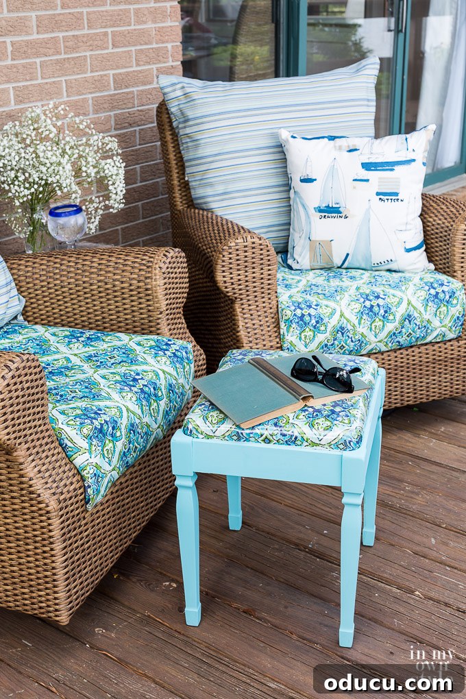 Deck Decor Hacks That Won't Empty Your Wallet 10 How to make an ottoman to use outdoors on a porch, deck or patio.