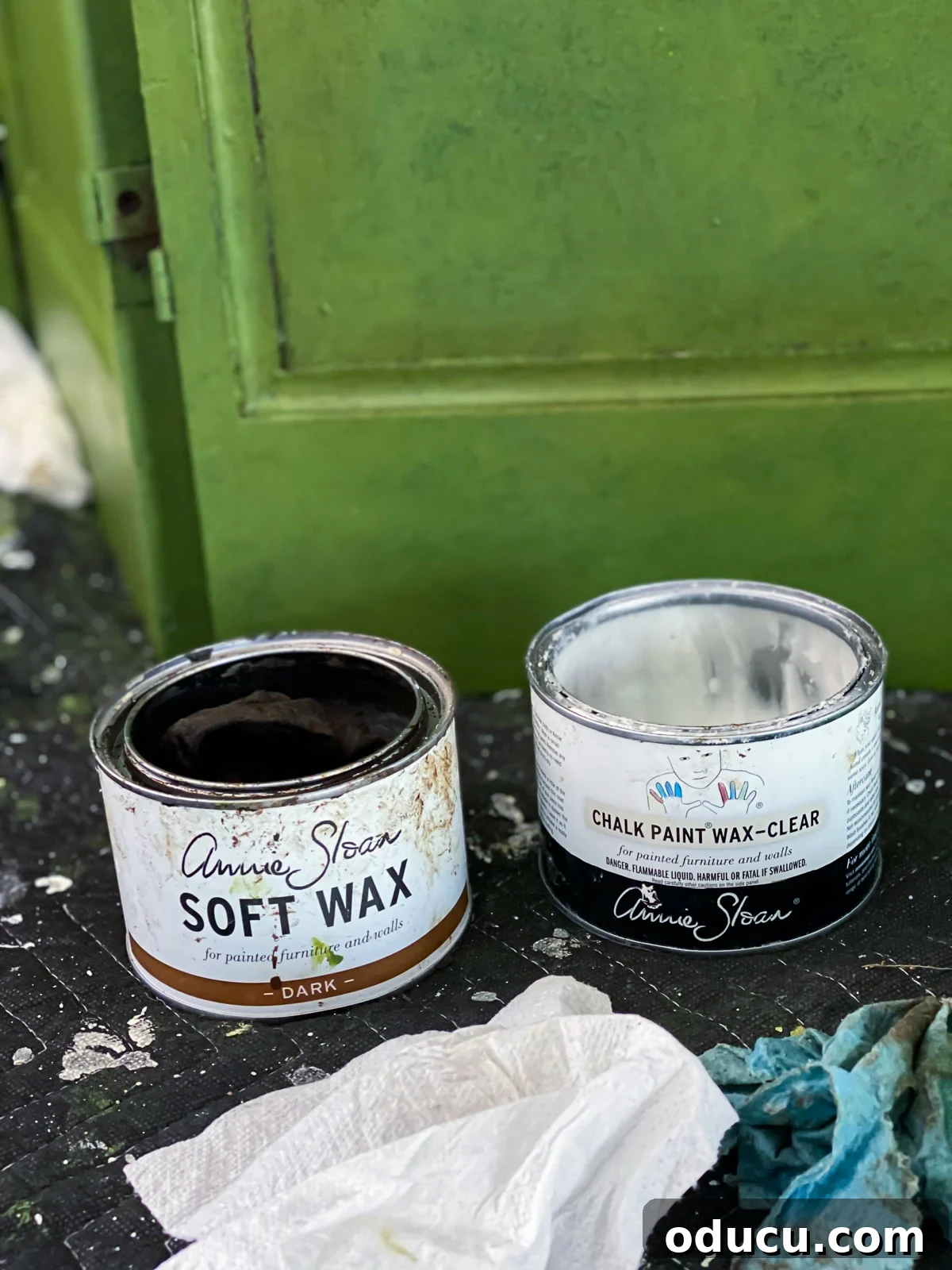Effortless Glaze Finishes for Furniture 13 two cans of Annie Sloan Soft Wax in dark and clear