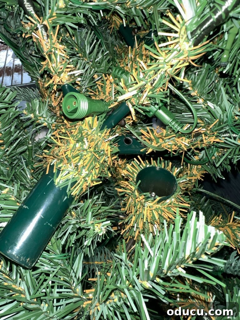 The King of My Christmas 6 King of Christmas tree automatic light section connector.