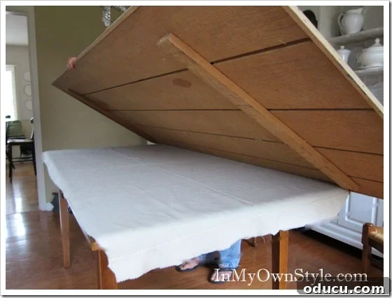 Putting-table-top-extention Putting table top extension to enlarge a dining table