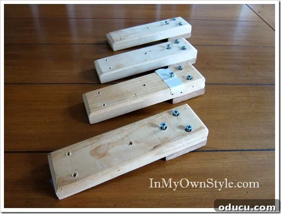 Table-Brackets Table Brackets used to make a dining table bigger