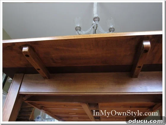 Under-Table Under a dining table before extension